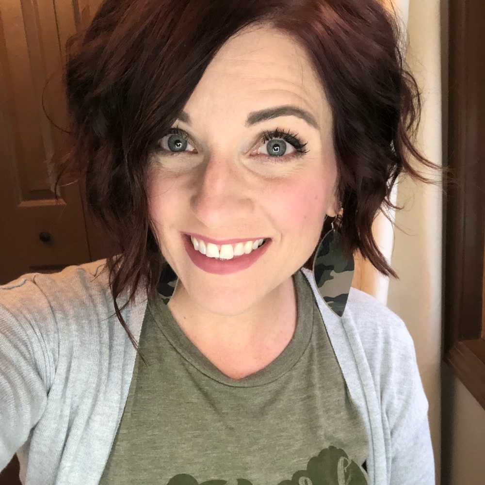 Meet your Posher, Stephanie